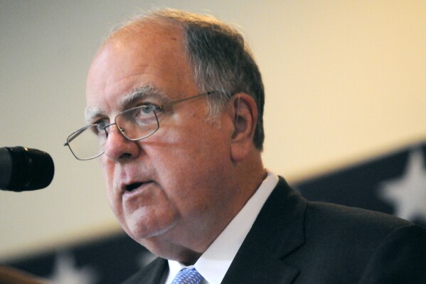 U.S. Rep. John Spratt, D-S.C., speaks during a debate against 5th district challenger Republican state Sen. Mick Mulvaney in Lake Wylie, S.C. (AP Photo/The Herald, Melissa Cherry, File)