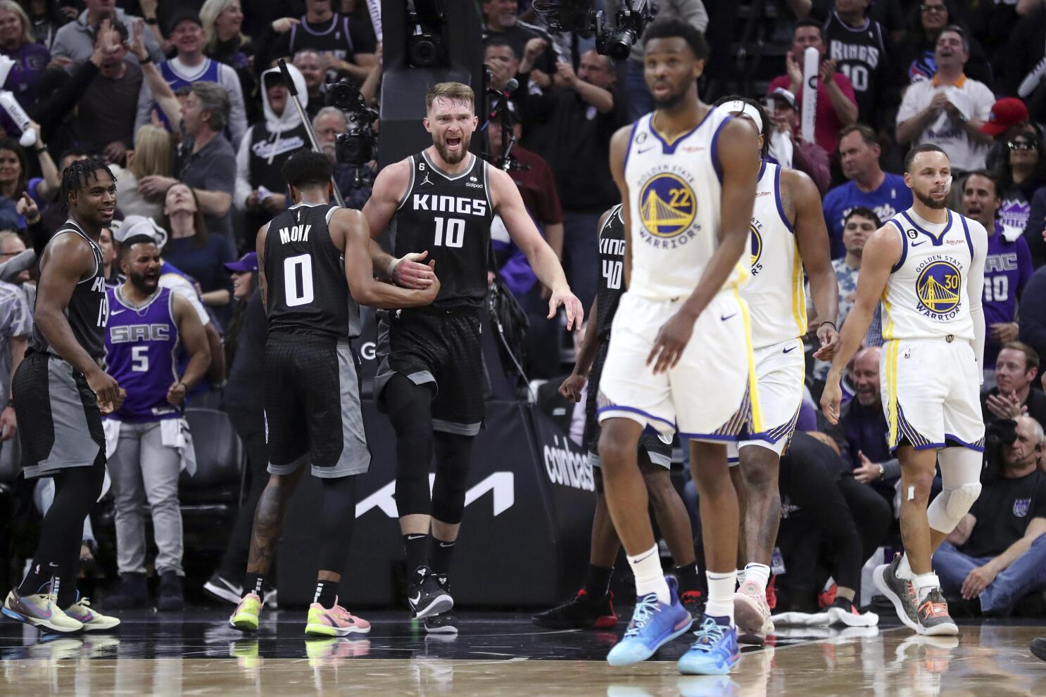 NBA Playoffs Scores: The Kings give Stephen Curry first 0-2