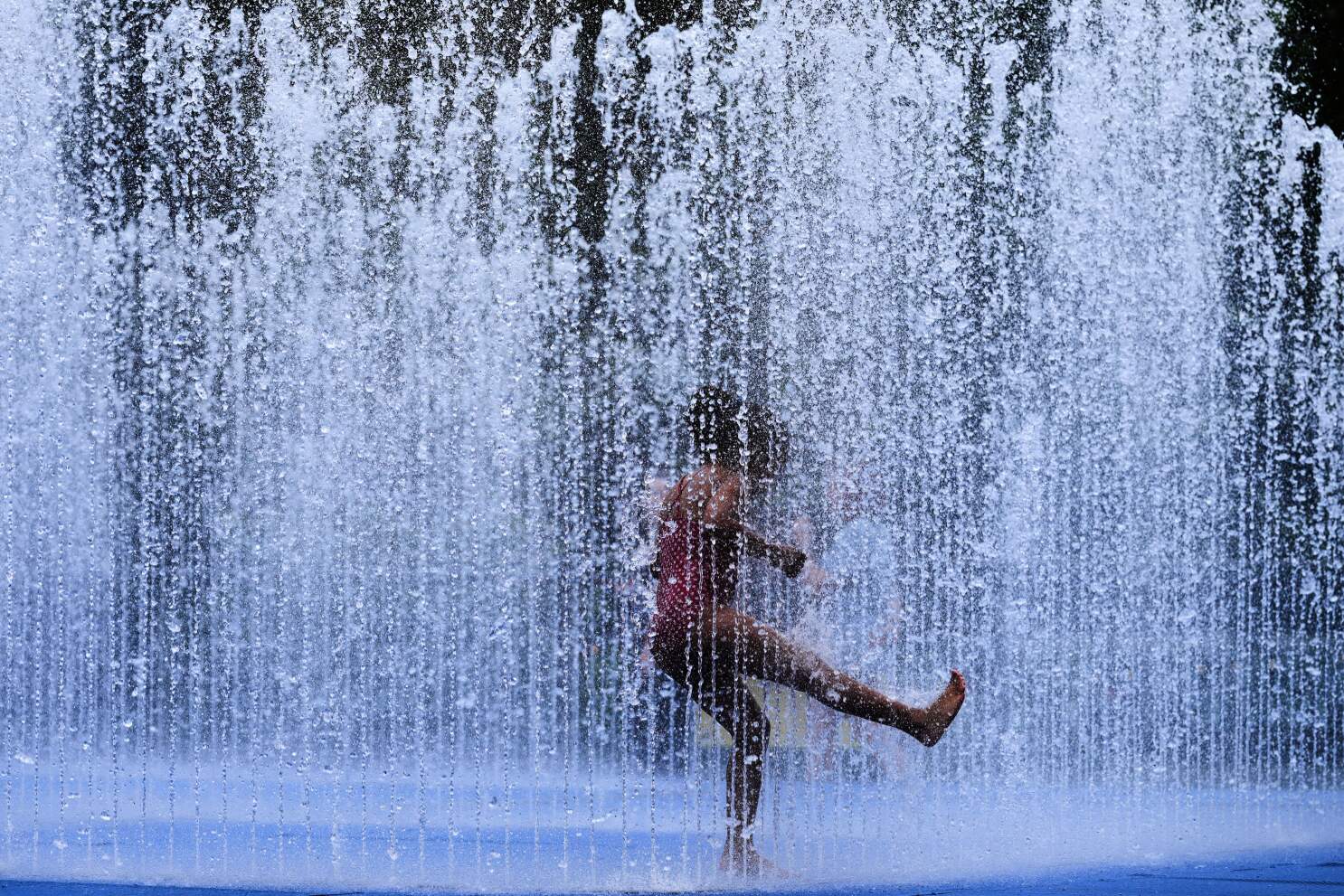 UK and northern Europe bake in the first heat wave of 2025