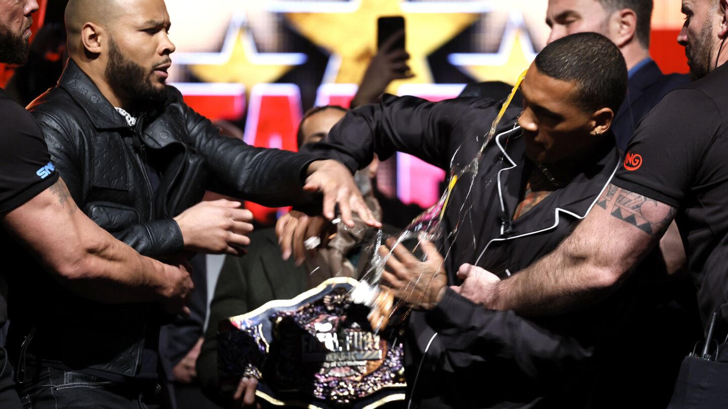 Eubank Jr. Slaps Benn with Egg at Manchester Press Conference