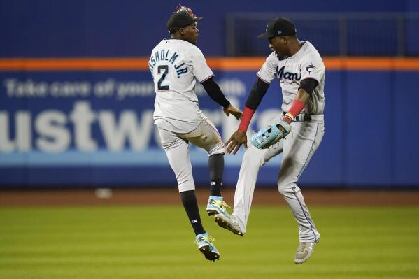 Marlins walk it off to spoil Mets' ninth-inning rally