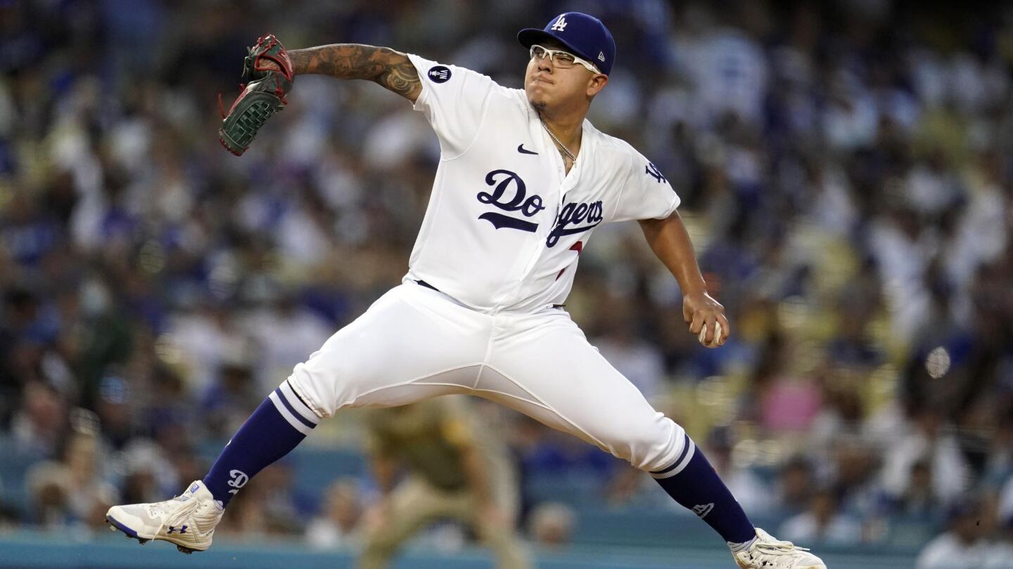 Julio Urias throws to hitters, on track to rejoin Dodgers