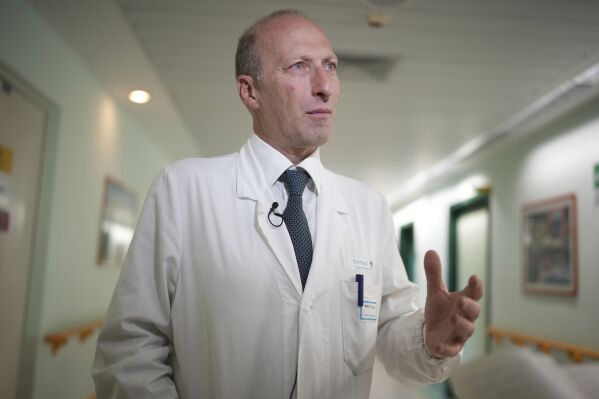 Professor and surgeon Sergio Alfieri, who headed the team who treated Pope Francis during his hospitalisation, talks during an interview with the Associated Press at the Gemelli polyclinic hospital in Rome, Saturday, March 29, 2025. (AP Photo/Alessandra Tarantino)