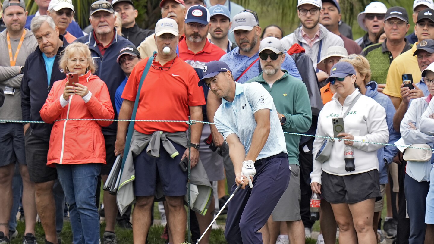 PGA Tour и LIV Golf стигат до последната седмица преди Masters