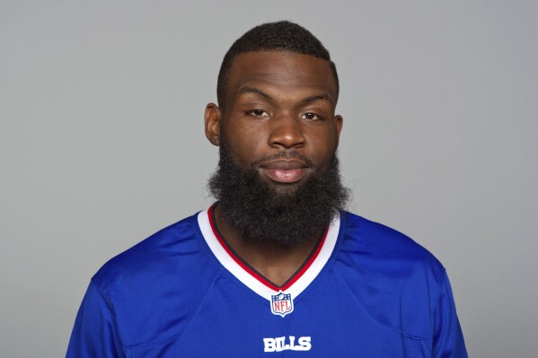FILE - Mike Williams of the Buffalo Bills NFL football team is photographed on June 17, 2014. Police are investigating the death of the former NFL player Williams in Tampa, Florida after receiving information that he may have received unprescribed drugs from someone while hospitalized after a construction site accident. The Tampa Police Department said in an email Tuesday, Sept. 26, 2023, that the probe involves “unprescribed narcotics by an outside party.” (AP Photo, File)