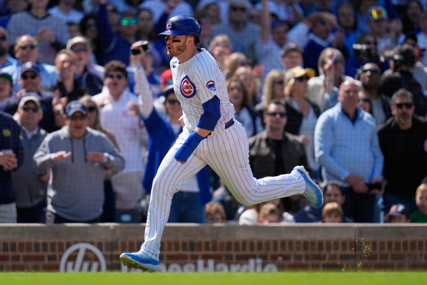 Ben Brown stars as Cubs combine on a 1-hitter to beat Reds 2-0