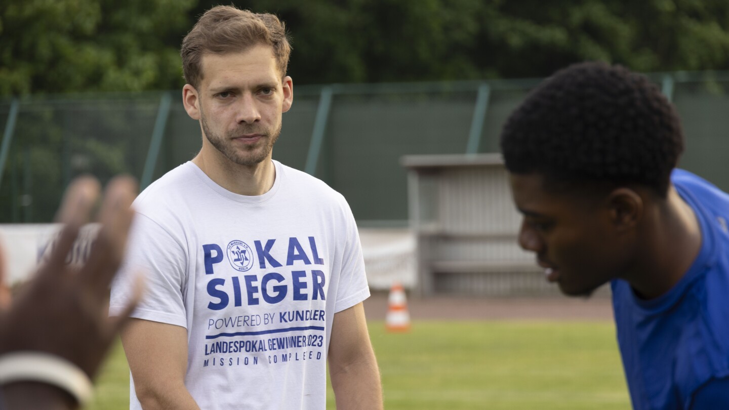 За еврейския футболен клуб, който е на прага да достигне отново Купата на Германия, има страх, но и гордост