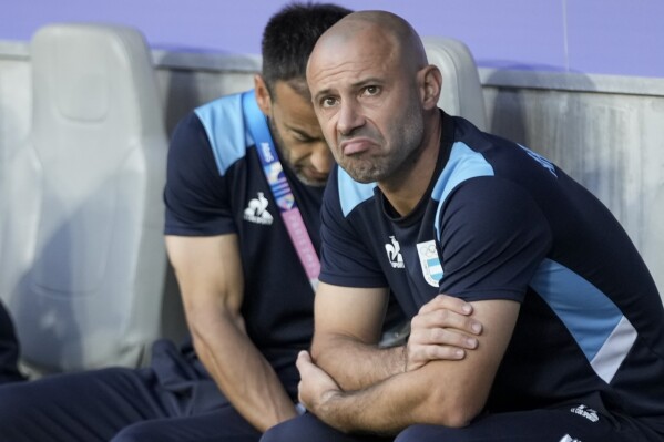 Lionel Messi's former teammate Javier Mascherano close to becoming Inter  Miami coach, AP source says | AP News