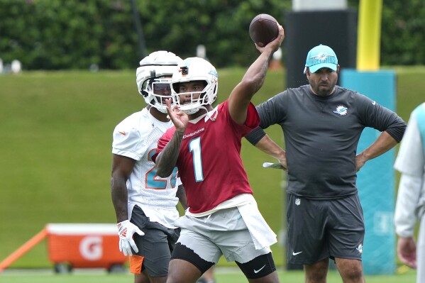 Dolphins' Tua Tagovailoa talks Herbert's record-breaking contract,  expectations for this season