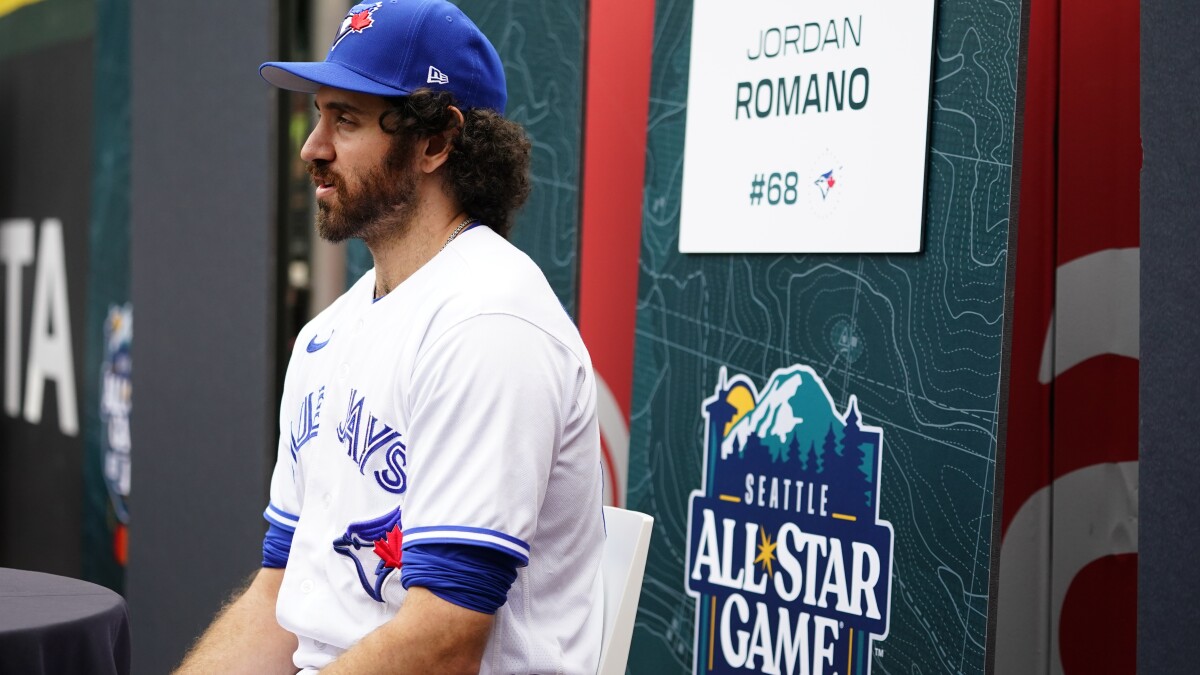 Toronto Blue Jays on X: LIGHTS OUT 🇨🇦 Jordan Romano is @MLB's AL  Reliever of the Month!  / X