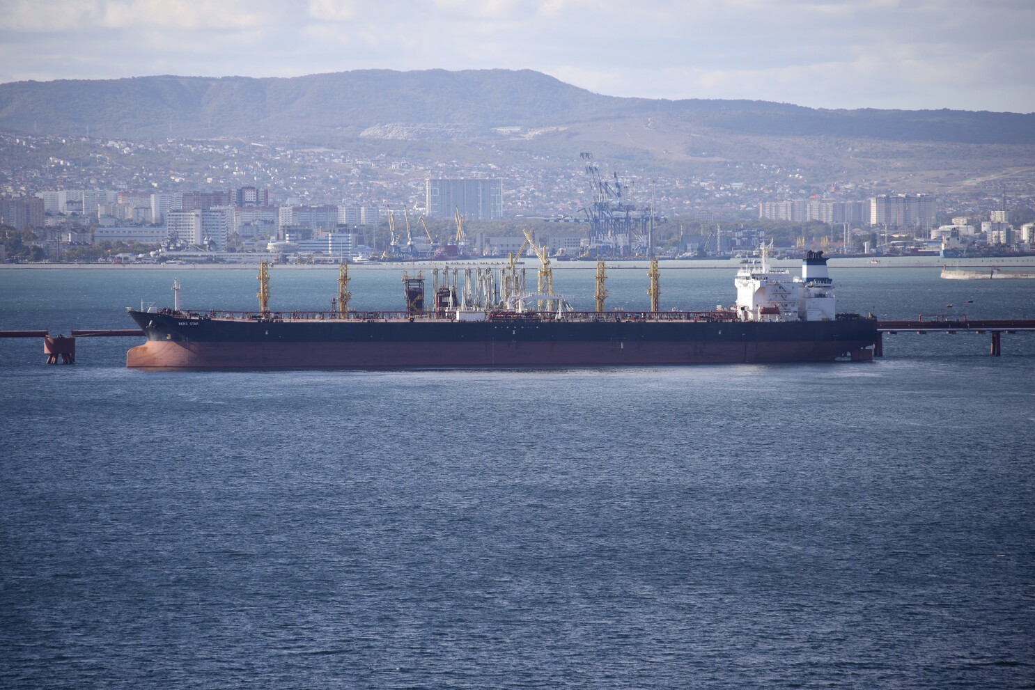 New EU and UK sanctions target Russia's shadow fleet of tankers illicitly transporting oil