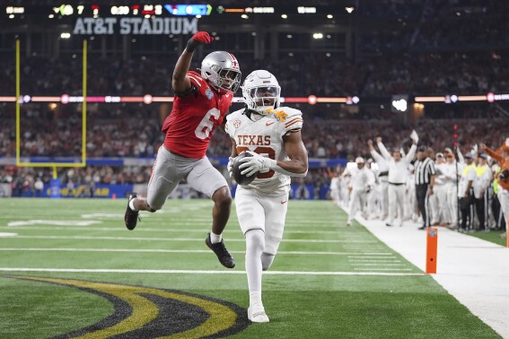 Texas’ Banks and Blue head to NFL as Longhorns await final word from Ewers about his future