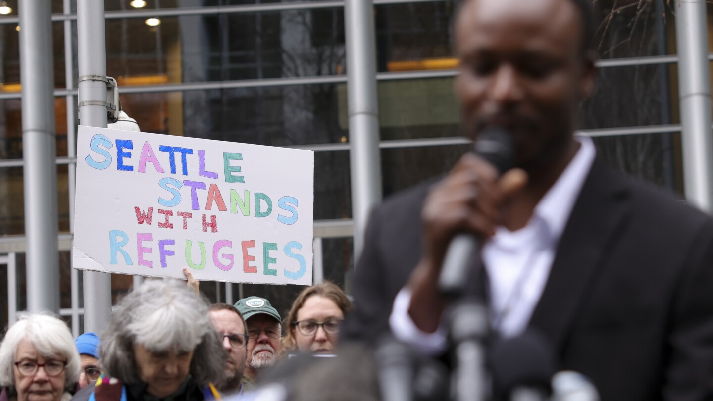 Lo que hay que saber sobre el fallo judicial que bloquea el veto de Trump a los refugiados