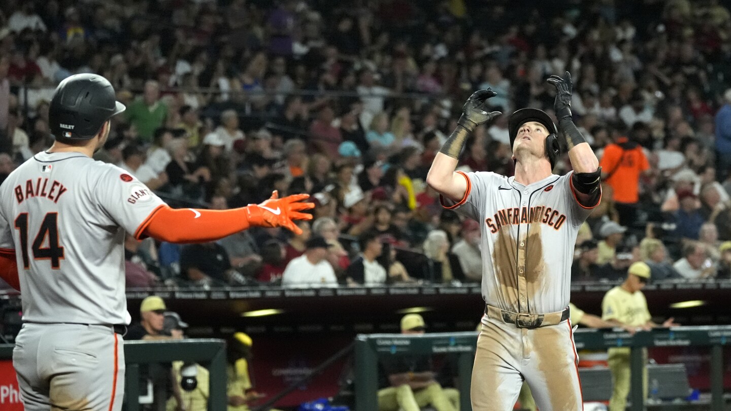 Giants Sweep Diamondbacks with 11-0 Win