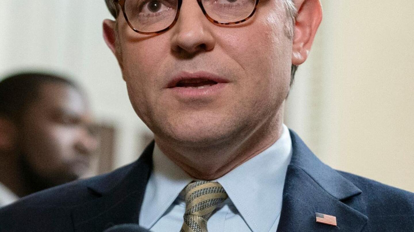 House approves funding bill hours before government shutdown deadline