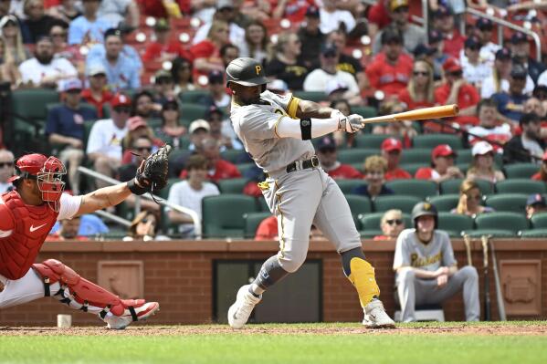 McCutchen's sacrifice fly lifts Pirates to 5-4 win, extends Athletics' road  losing streak to 15