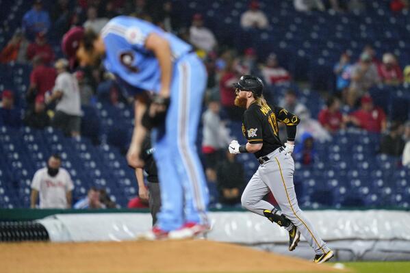 Ronald Torreyes' homer helps Phillies erase 6-run deficit to beat Pirates,  gain on Braves