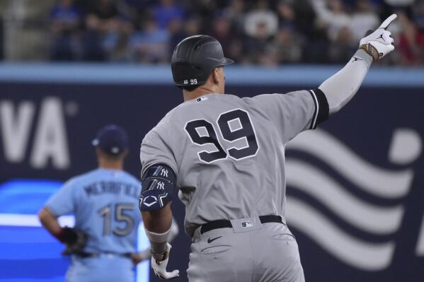 Judge breaks maple leaf with HR, Germán ejected, Yankees beat Blue