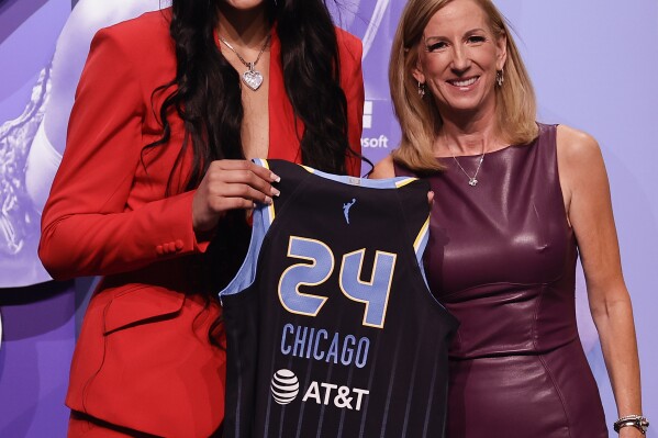 Chicago Sky rookie Kamilla Cardoso out at least a month with a shoulder injury