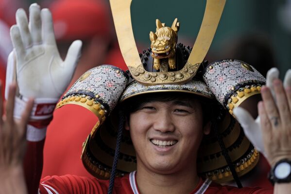 Shohei Ohtani has big night, adds to Angels' samurai tradition