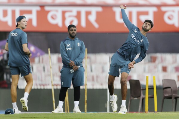 England's Tom Hartley, Rehan Ahmed center and Shoiab Bashir, right during a practice session ahead of their fourth cricket test against India in Ranchi, India, Thursday, Feb.22, 2024. (AP Photo/Surjeet Yadav)