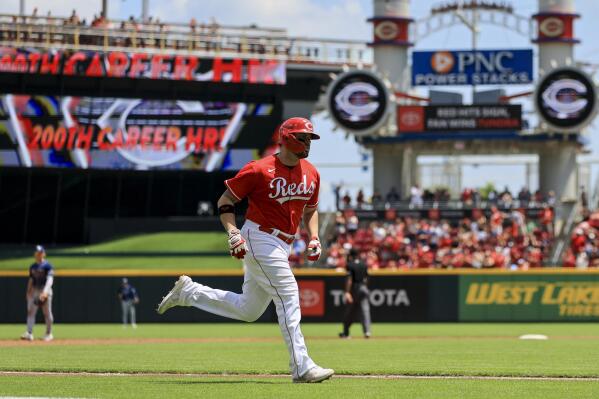 How Mike Moustakas quickly became a 'leader' for the Cincinnati Reds