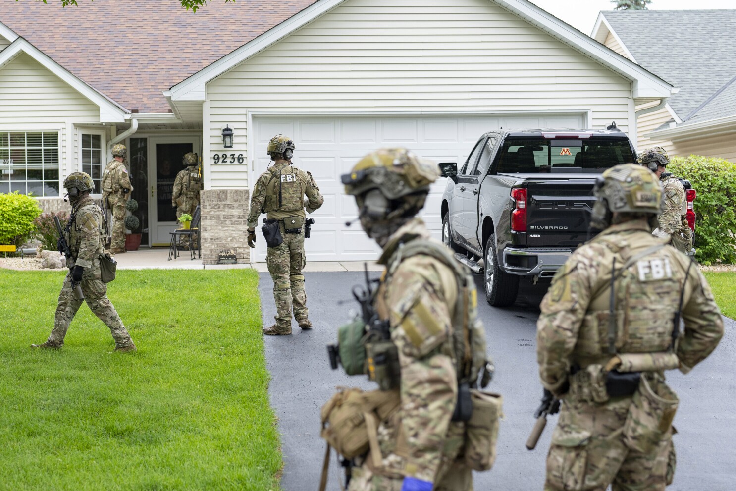 Man suspected of shooting 2 Minnesota lawmakers caught, source says