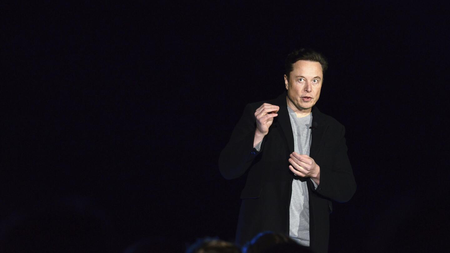 SpaceX’s Elon Musk: 1st orbital Starship flight maybe March
