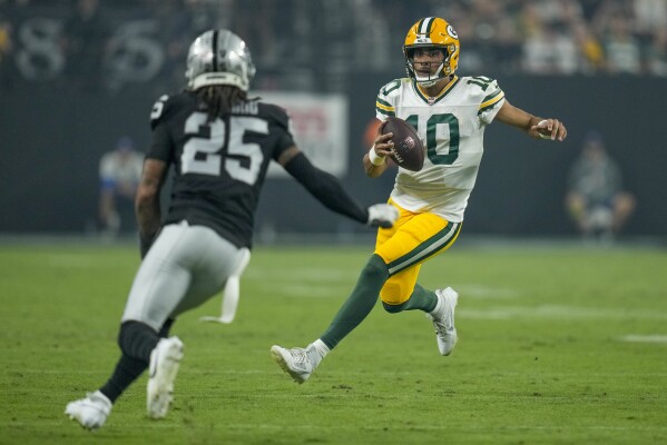 AP source: Packers extend QB Jordan Love's deal through 2024