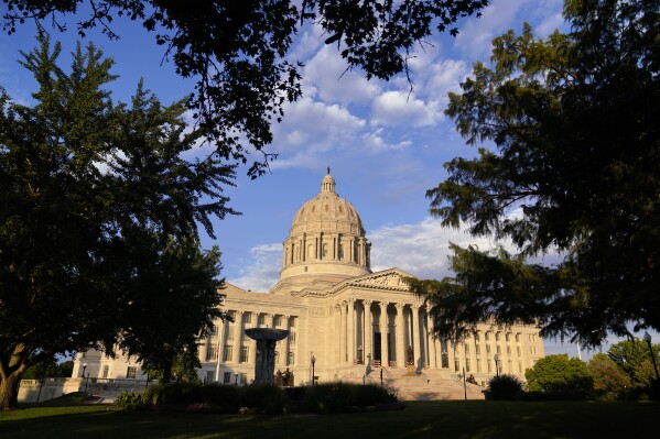 FILE - The Missouri State Capitol is seen Sept. 16, 2022, in Jefferson City, Mo. The 8th District Court of Appeals on Monday, July 29, 2024, ruled against a Missouri ban on lawmakers taking lobbying jobs shortly after leaving office. (AP Photo/Jeff Roberson, File)