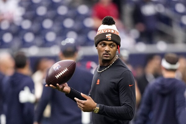 Browns coach confident Deshaun Watson will be 'ready to roll' after  season-ending shoulder surgery | AP News