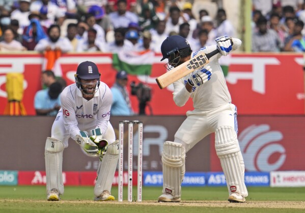 Gill century helps India set England 399-run target to win 2nd test