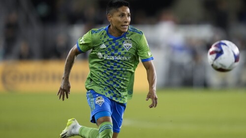 Seattle Sounders forward Raúl Ruidíaz chases the ball during the second half of the team's MLS soccer match against the San Jose Earthquakes on Wednesday, July 12, 2023, in San Jose, Calif. (AP Photo/Godofredo A. Vásquez)