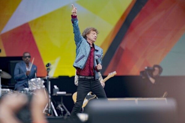 New Orleans Jazz Fest Rolling Stones: Unmissable Beats!