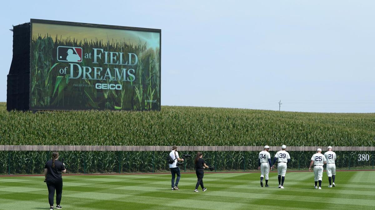 White Sox get their 'Field of Dreams' moment on Thursday night