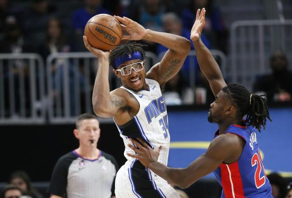 Pistons overcame scuffle, ejections to beat Magic, 121-101
