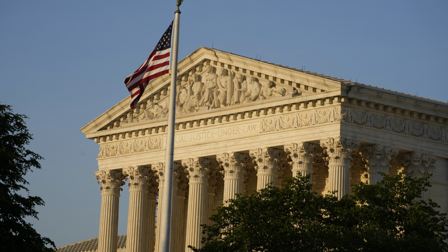 ВАШИНГТОН AP — Върховният съд ще изслуша аргументи в сряда