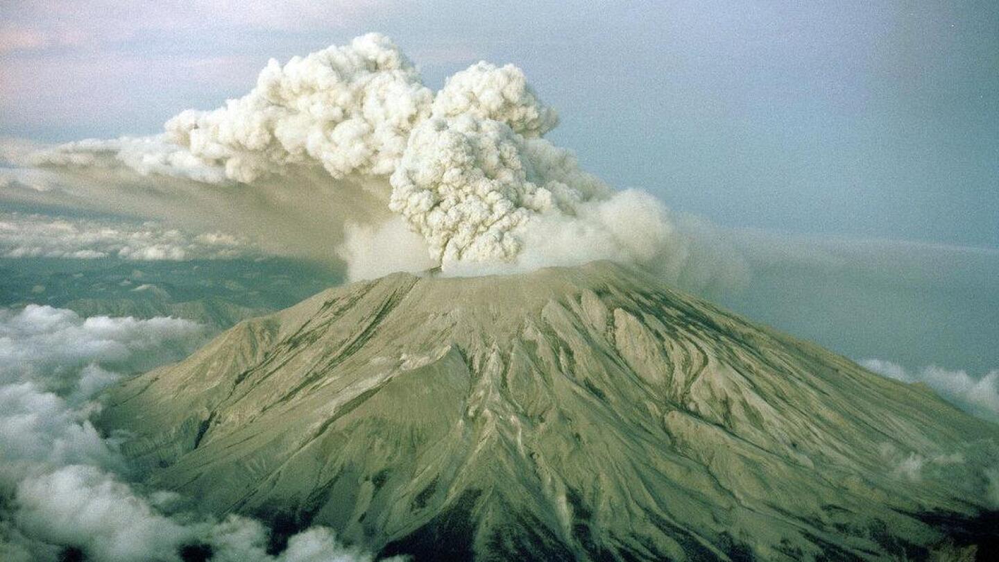 Днес в историята:На 18 май 1980 г. вулканът Маунт Сейнт