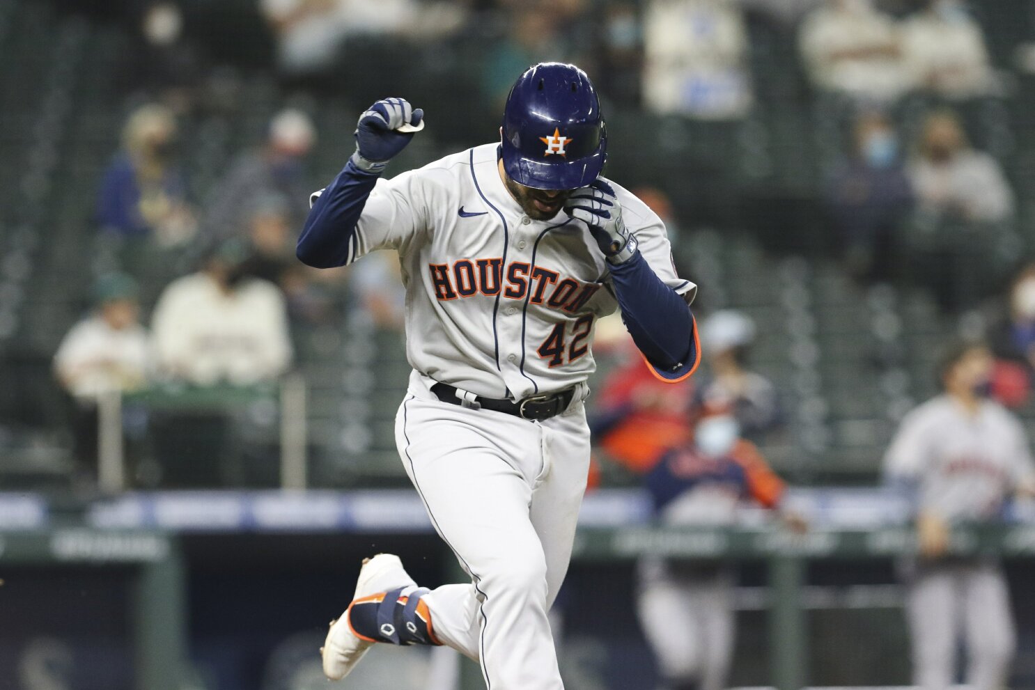 Ty France walks off Astros in 9th as Mariners come back and win 6-5 -  Seattle Sports