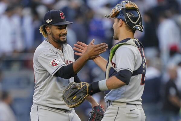 Cleveland Guardians rally in ninth to beat New York Yankees