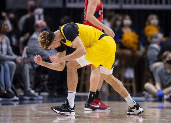 Sabonis powers balanced Pacers past short-handed Raptors