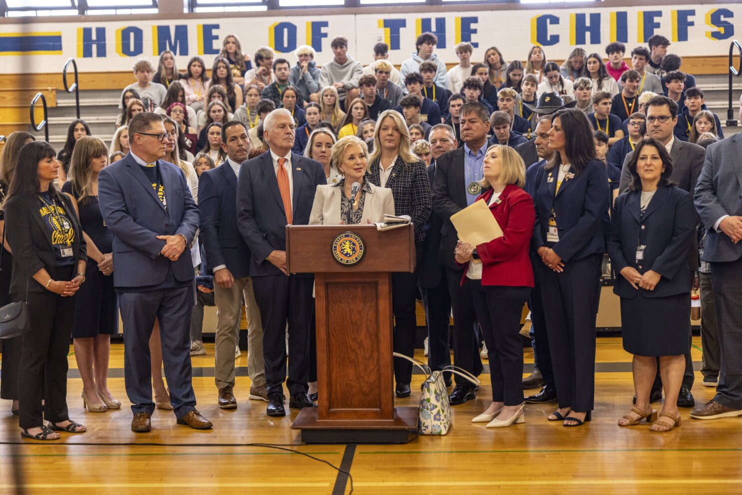 Education secretary says NY discriminating against school with Native American mascot