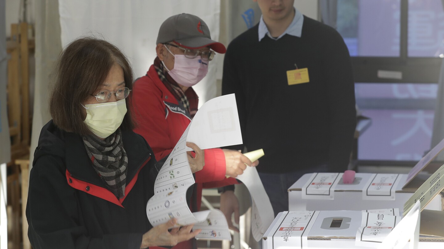 Les électeurs taïwanais choisissent leur prochain président selon un sondage évaluant la menace chinoise et la stabilité de l’île