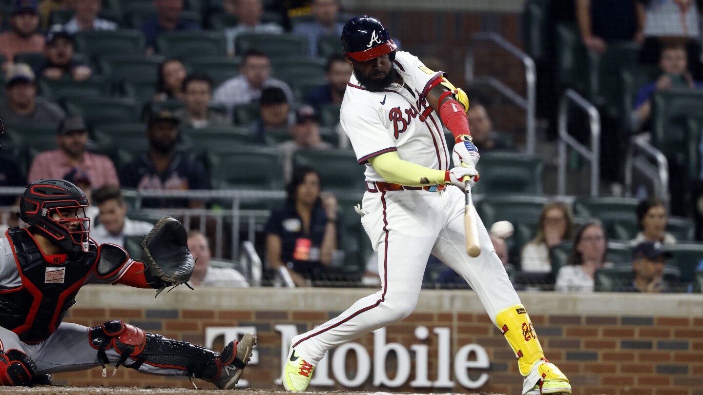 Braves Edge Reds 2-1 in 10-Inning Thriller