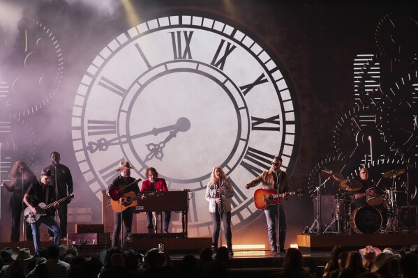 Eric Church performs "Hands of Time" during the 60th annual Academy of Country Music Awards on Thursday, May 8, 2025, in Frisco, Texas. (AP Photo/Chris Pizzello)