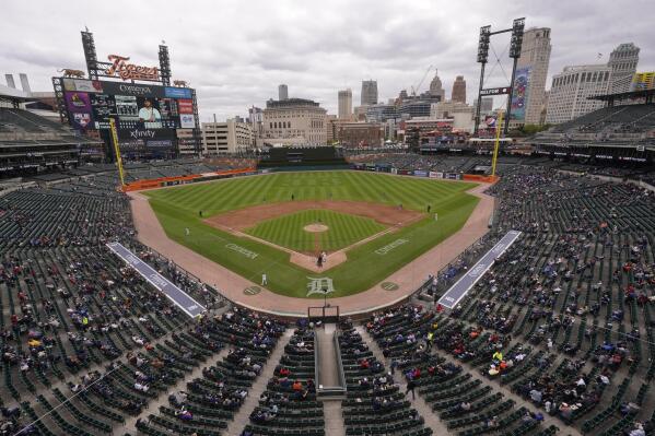 Detroit Tigers fans embrace cold Opening Day, get rewarded with win