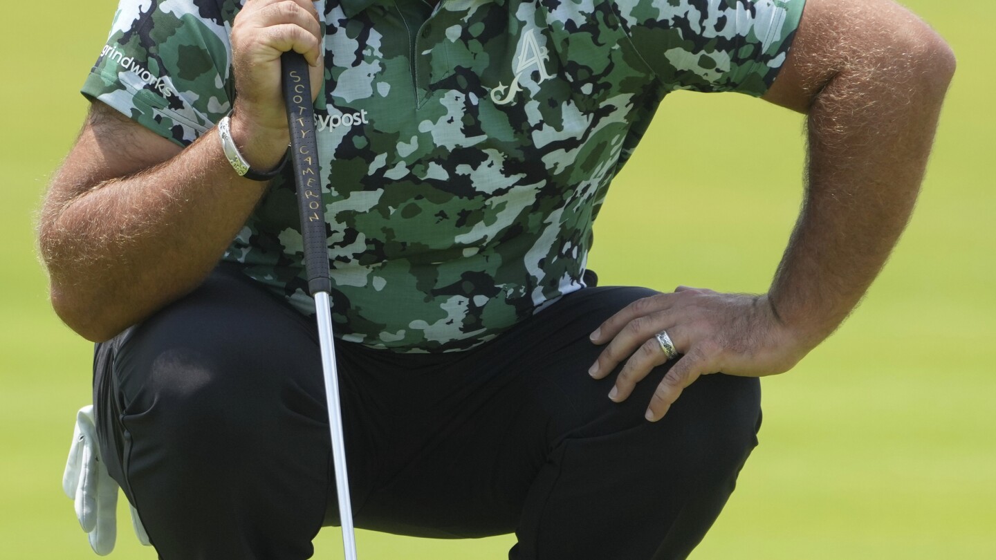 At the US Open, Patrick Reed hits the rarest of shots