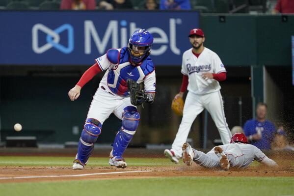 Taveras, Seager hit Home Runs in Rangers 8-3 loss to M's Southwest