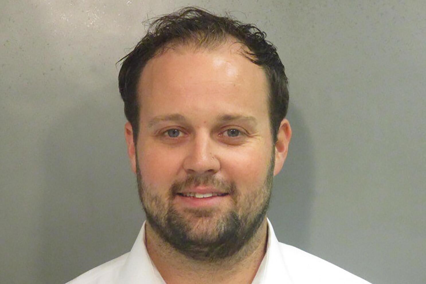 1486px x 990px - Reality TV's Josh Duggar gets 12 years in child porn case | AP News