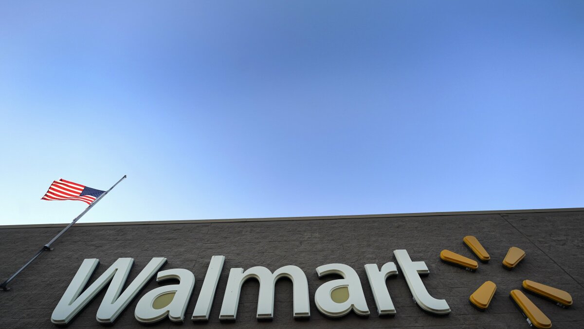 Walmart to pay $282 million over foreign corruption charges